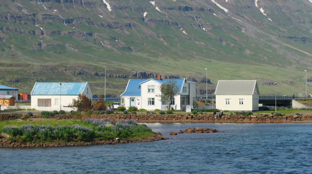 Veitt víða um miðin